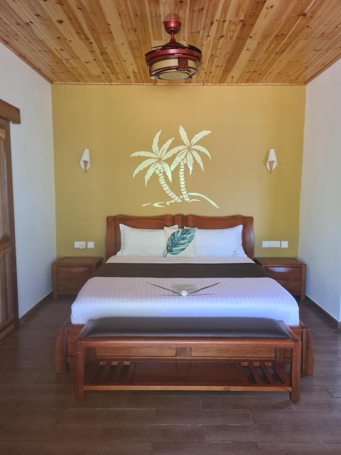 La Digue Luxury Beach & Spa Exterior photo