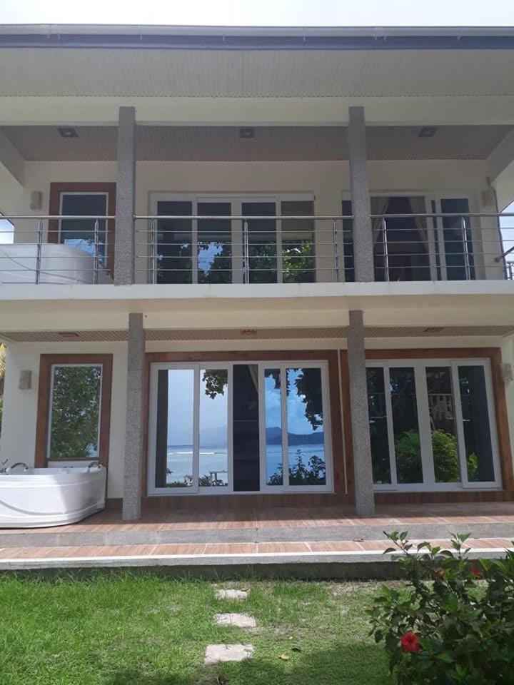 La Digue Luxury Beach & Spa Exterior photo
